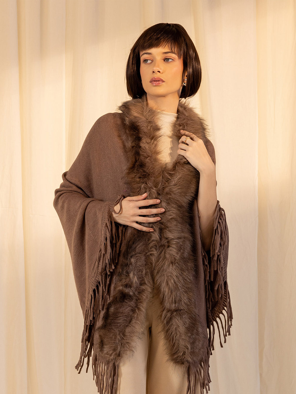Woollen Fur Cape - Bournvita