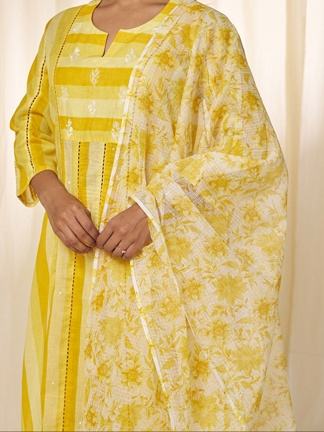 Mimosa Kota Dupatta