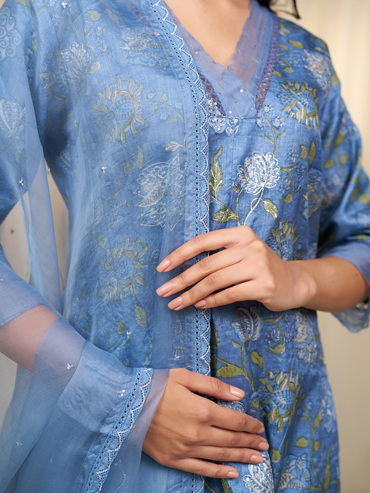 Neel Tara Organza Dupatta