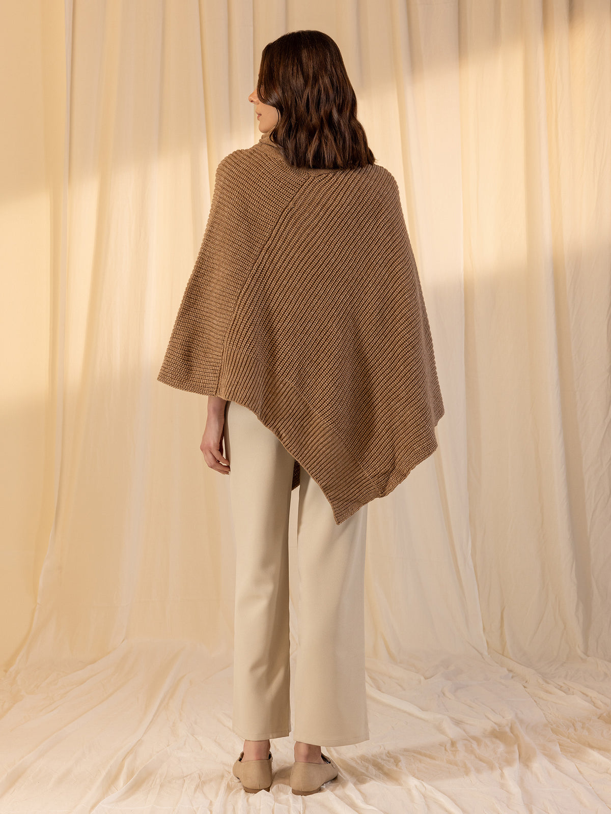 Woollen Safari Poncho - Dark Tan