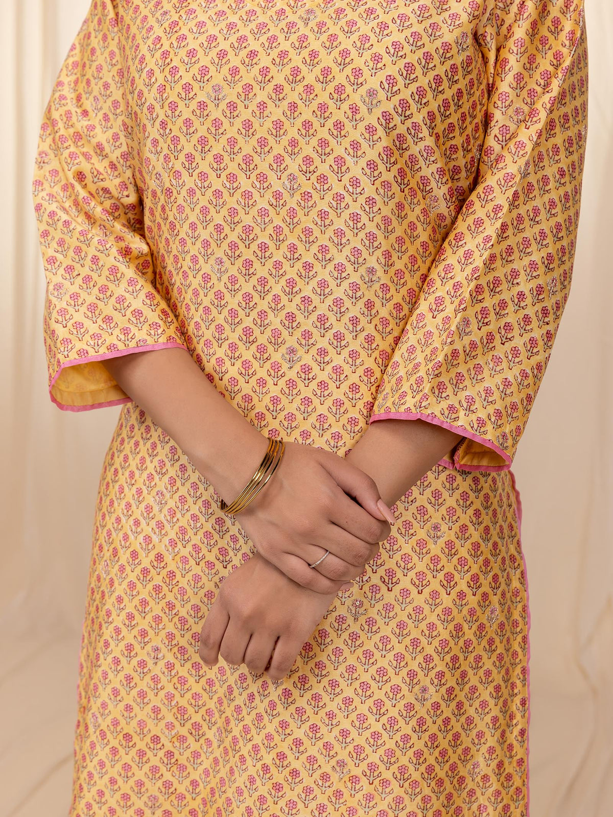 Sakhi Saheliya Yellow Chanderi Kurta