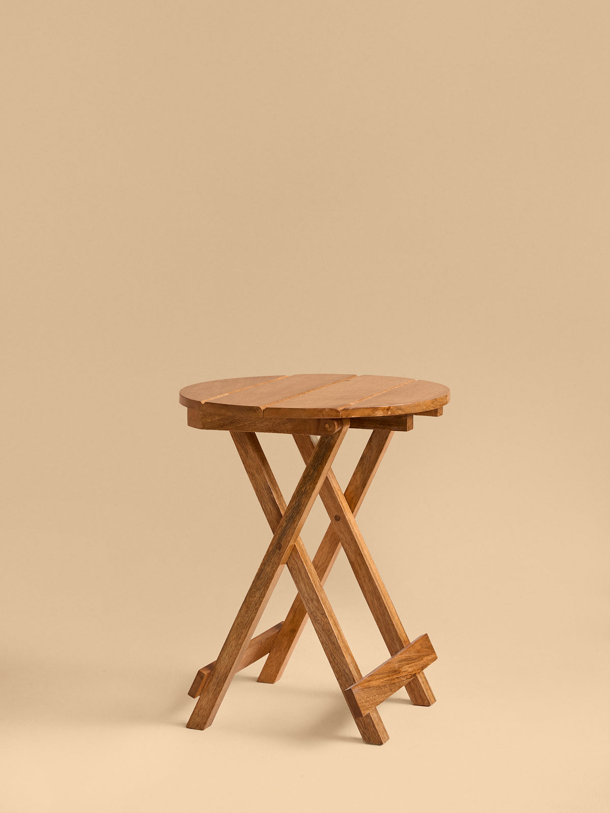 Round Camp Table