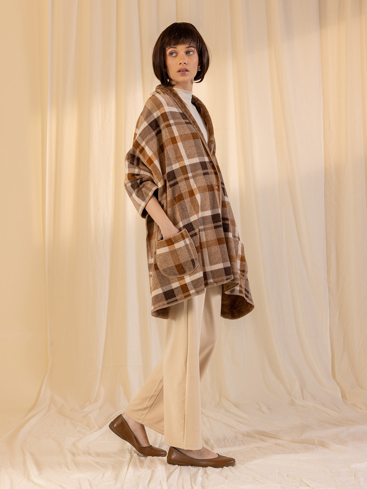 Woollen Reversible Wrap - Brown