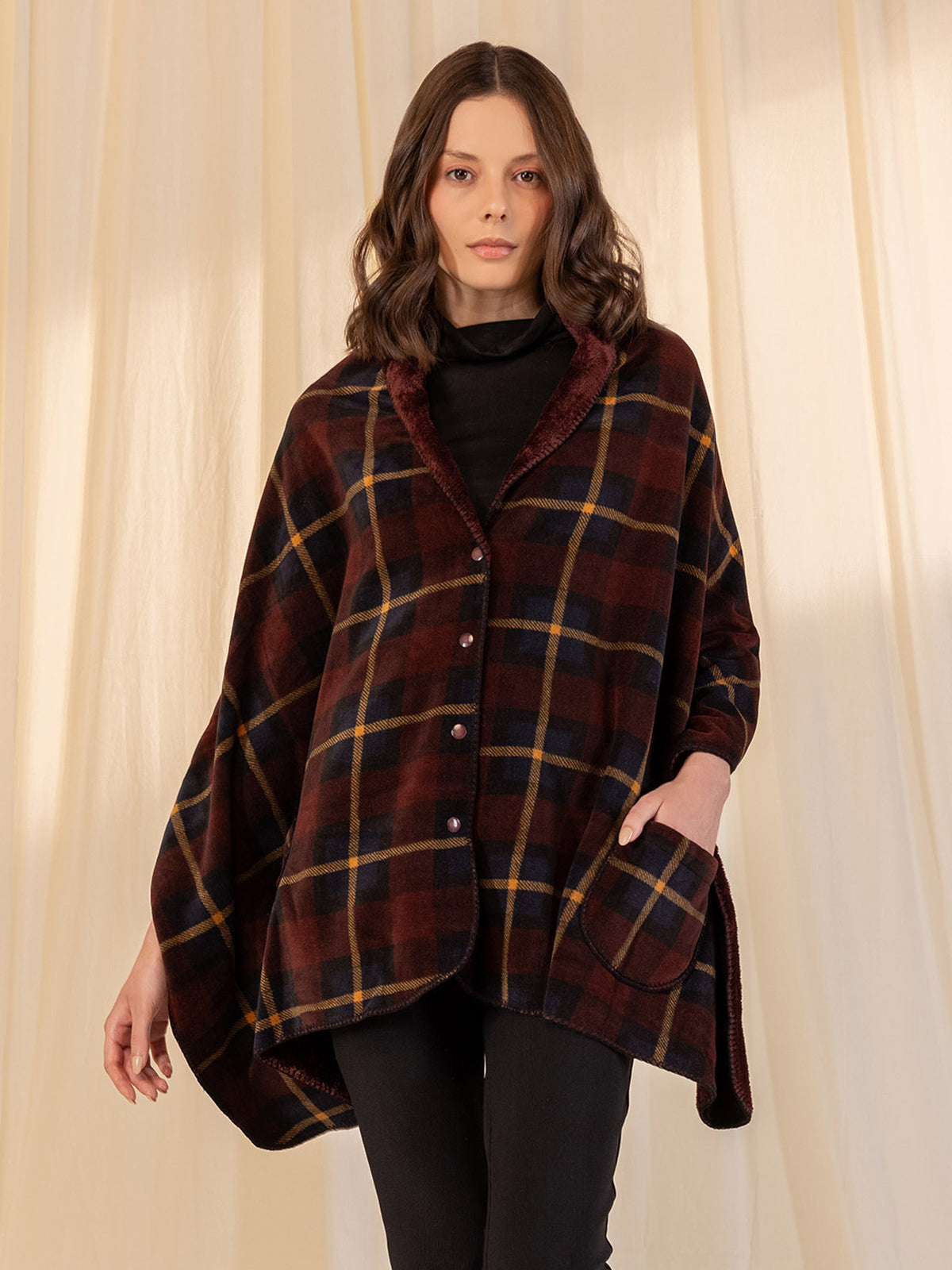 Woollen Reversible Wrap - Maroon