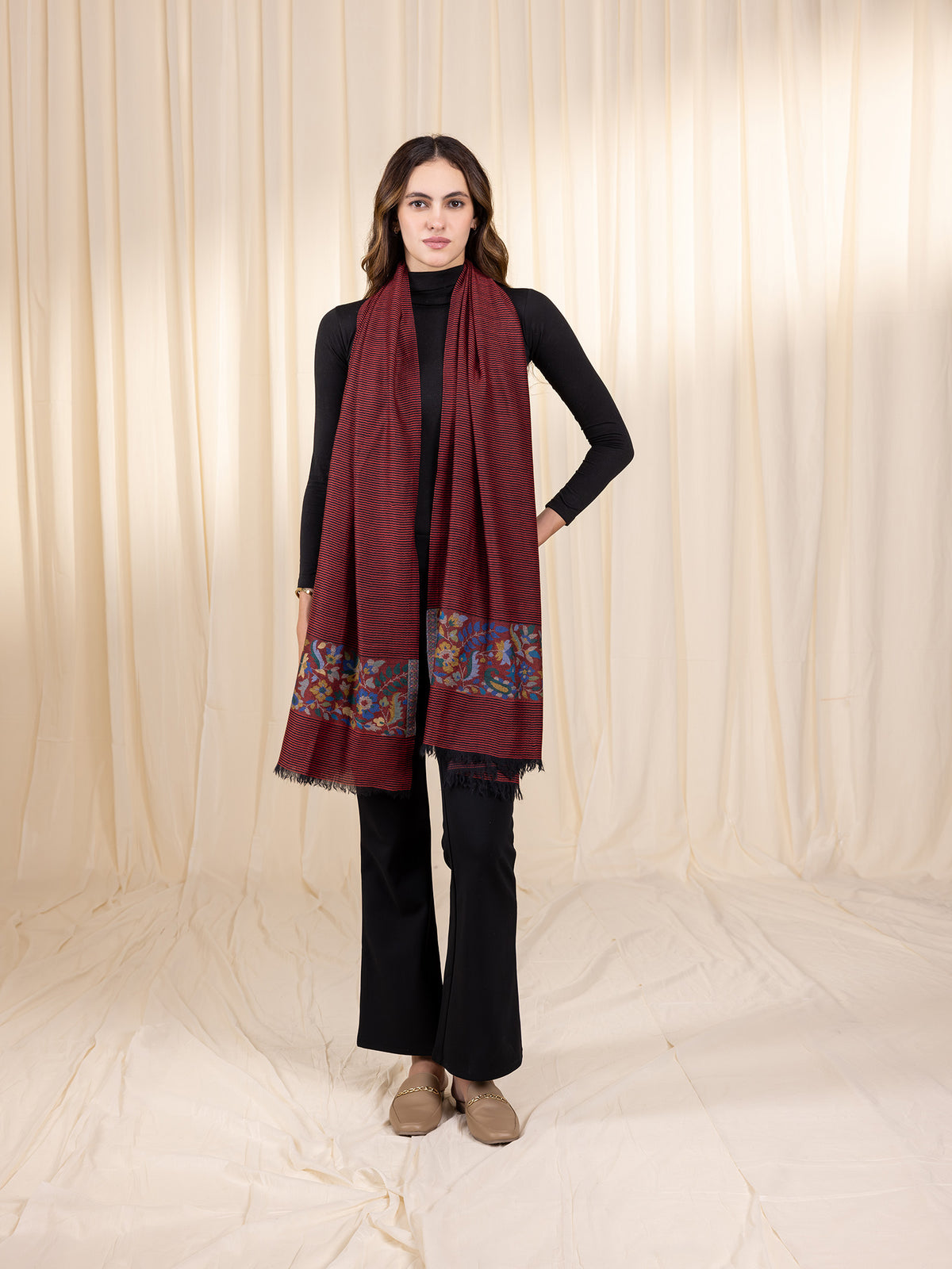 Woollen Kanni Stole - Maroon